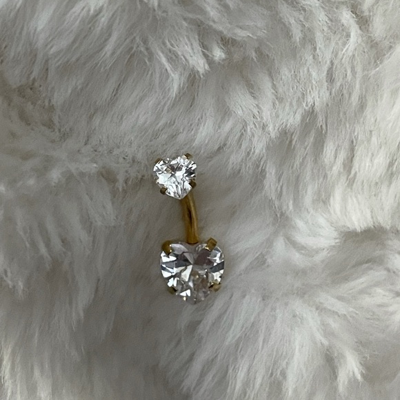 NEE Belly button piercing - Picture 3 of 3